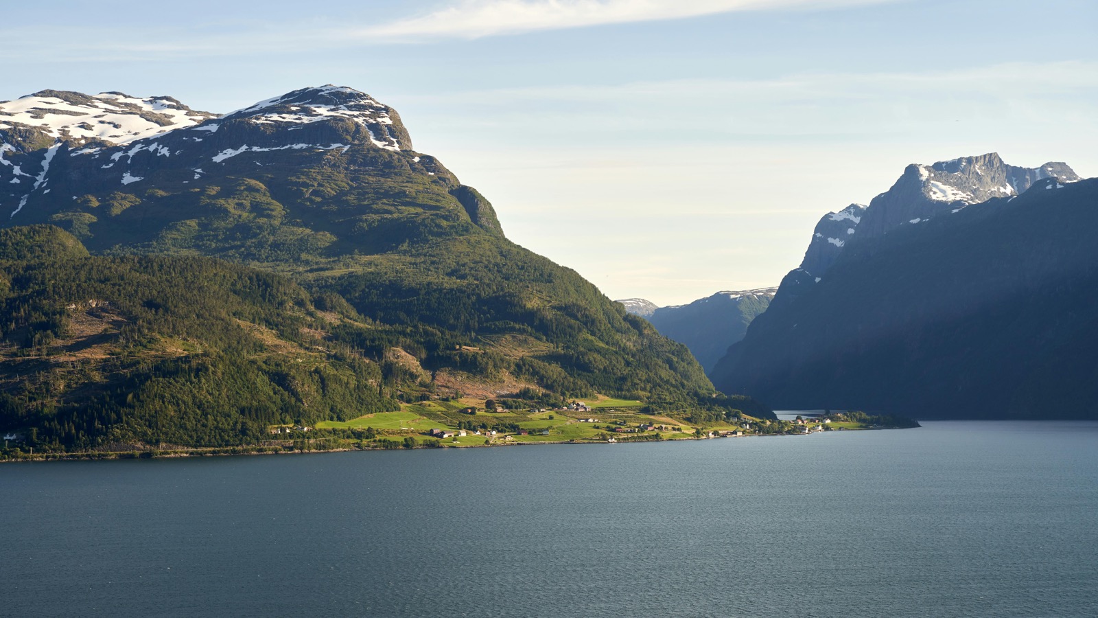 Sognefjord panorama from Bergefjellet