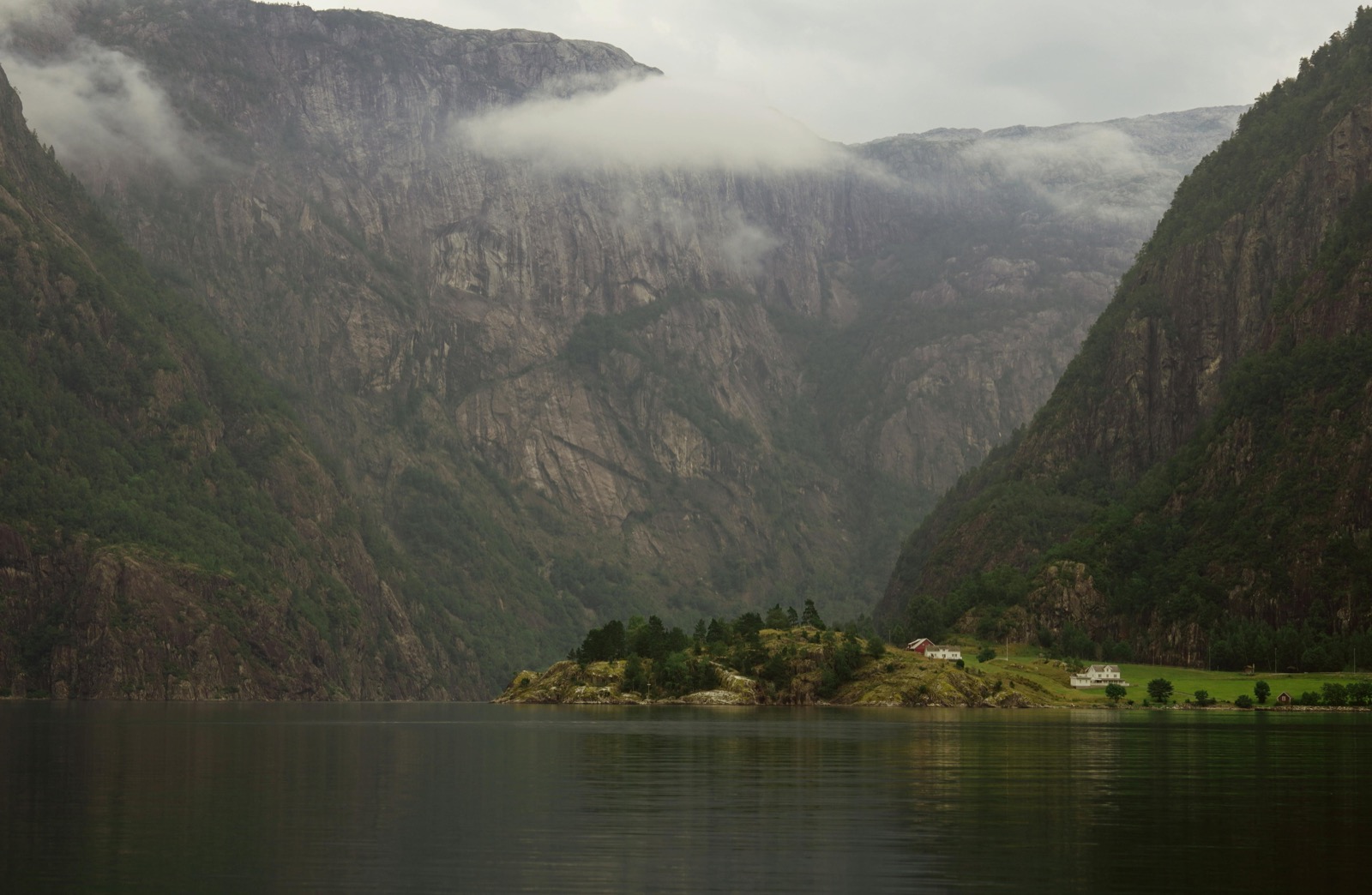 Sognefjord views from Kraftruta summit